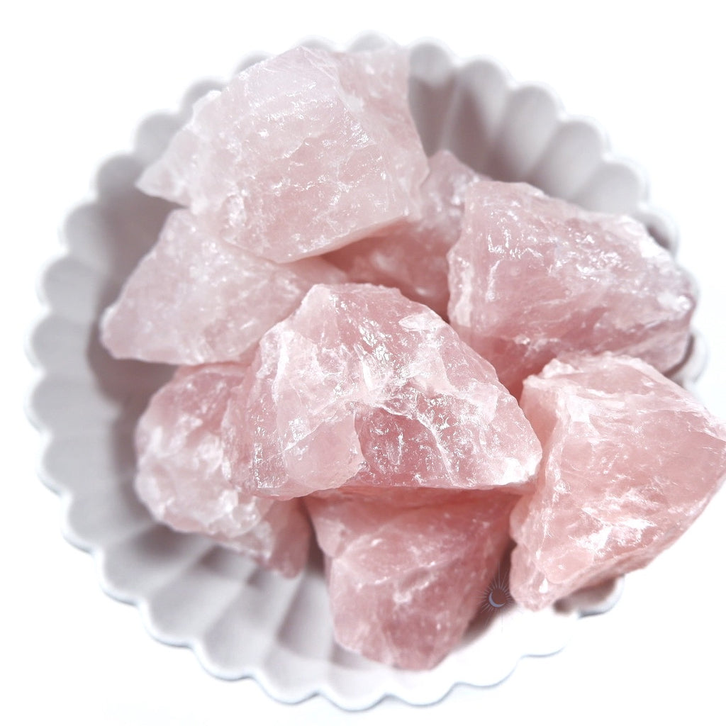 Bowl of pink and gemmy rose quartz from Madagascar by Tsukiyo